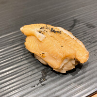名古屋 栄 鮨 栄華 - 穴子を塩で頂く