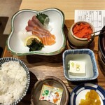 Hakata Kaisen Shokudou Uokichi - 貝汁定食