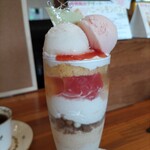 クリクリ - ハニーレモンパフェ¥1050