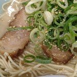 一楽ラーメン - チャーシューを〜〜〜