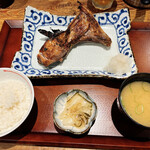 飯場魚金 - ブリカマの炭火焼定食(ご飯少なめ)_¥1,000→¥950(ご飯少なめ割引)