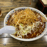 手打ちラーメン 森清 - 麻辣ラーメン＋麻辣ネギ(トッピング100円)