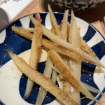 二◯加屋長介 - 