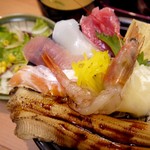 Sushizamurai - はみ出る海鮮丼