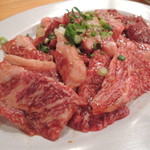 sumibiyakinikusu-pa-horumon - 【盛り合わせＳセット＠２４８０円】　通常の部位も美味しい～