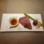 参鶏湯 tan - ~焼き物~-grilled dish-　山形県産 短角牛赤身ステーキ