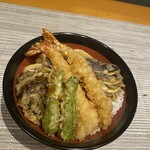 Ten-don (tempura rice bowl)