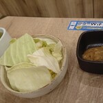 Kitano Ichiba - おかわりキャベツとおかわり味噌のおかわり