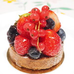 タルトフリュイルージュ