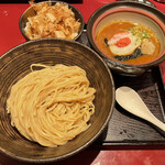 つけ麺専門店 五常 - 博多明太子つけ麺 辛子高菜 黄金たまごご飯 1350円