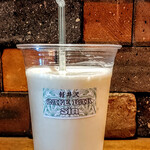 sin - 輕井澤香蕉汁，不使用糖和冰塊，濃郁又甜美。