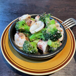 ザ シティ ベーカリー ブラッスリー ルービン - ガーリック炒め