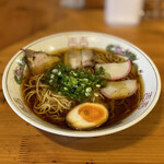 まるまつラーメン - うな重セット 1,100円 (醤油ラーメン)