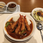 シャンブル - エビフライ野菜カレー 1000円(税込)