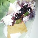 cafe nekoji - ブルーベリークレープ。