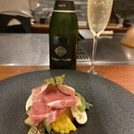 Steak&Wine Bocci - スパークリングワインと前菜