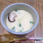 Sushi Dokoro Takatora - 3,300円のコース料理の茶碗蒸し