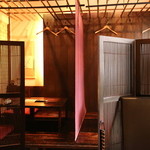 まな板の上の旬　ぽぽぽん - 入口は行って左手。掘りごたつ