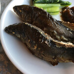 鳴子ホテル - 鮎の塩焼き。今回はばっけ味噌ではなく、胡桃味噌が添えられてました。香ばしくて美味しい味噌❗️