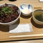 NIKUDON HONPO - 牛ハラミ丼セット
