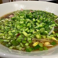 上海料理 四季陸氏厨房 - 香りニラそば