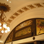 シャンデリア テーブル - 壁画もあります