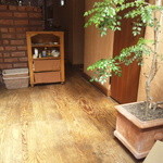 ボージャン - 着座した席の前