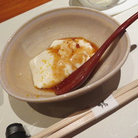 島之内 一陽 - お通し。手作り豆腐。あったかです。柚子の香もして