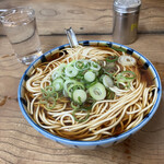 丸デブ - 中華そば・こわからネギ・ネギの下に焼豚とかまぼこ