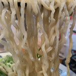 中華蕎麦 春馬 - ちぢれ麺ドアップ✨✨✨