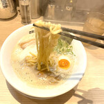 麺 ヒキュウ - 鶏白湯魚介濃厚ラーメン