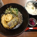 Toro Mugi - 野菜天蕎麦＆とろろご飯 ¥980（税別）