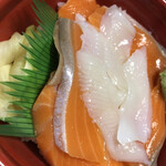 丼丸 背びれ - 料理写真: