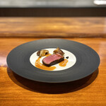 馳走西健一 - ・榊山牛のステーキ、白ナス、クヌギの原木椎茸、塩漬け胡椒