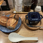 海老丸らーめん - トリッパのトマト煮、バケット×3