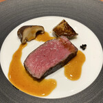 馳走西健一 - ・榊山牛のステーキ、白ナス、クヌギの原木椎茸、塩漬け胡椒