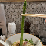 海老丸らーめん - 立派なアスパラ