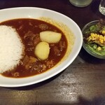 Craft Beer & Curry Holyhead - 牛すじ煮込みカレー(850円)