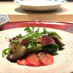 成生 - 箸休めで鰹のサラダ