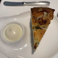 テストキッチンエイチ - たまねぎのフォカッチャ