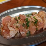 Sumibiyakiniku Iwashige - 鶏もも肉