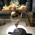 PATISSERIE ASAKO IWAYANAGI - パルフェビジュー ジャポネ モモ
      、「ダージリン2022 1stフラッシュ シンブリ農園」 5,500円（税込）