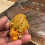 鮨 奥 - ウニ（ムラサキとバフン）