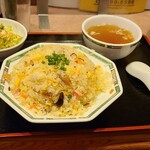 中華料理 喜楽 - 五目チャーハン