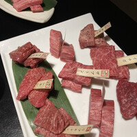 焼肉専科 肉の切り方 日本橋本店 - 