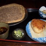 Kominka Sakaba Kinnekotei - 焼きおにぎりとそばの満腹セット