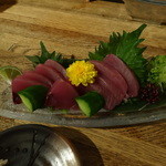 ビストロ割烹 YAOYA - かつおのタタキ