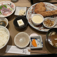 割烹本山サカナ - 大海老とすずきの麹漬けカツ盛りの膳（税込 1,880円）評価＝○