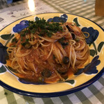 大衆イタリア食堂アレグロ - パスタはシンプルなトマトソースのブッタネスを選びましたー。トマトの酸味が美味しく、テーブルセットのピッカンテオイルも合いましたね。