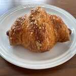 アテスウェイ - クロワッサンソーシス